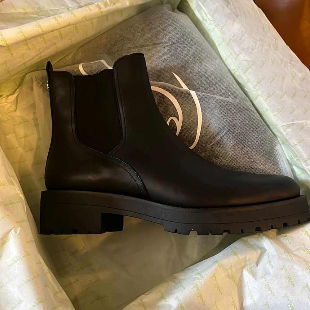 Sam Edelman Chelsea boots